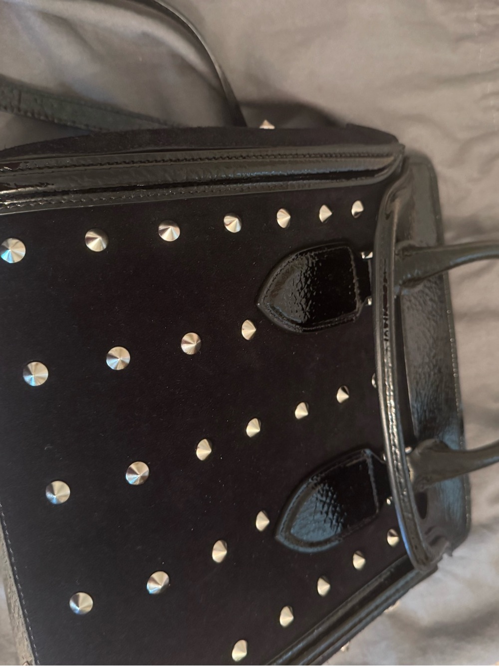 Alexander McQueen Black Studded Velvet Backpack - Picture 2 of 6